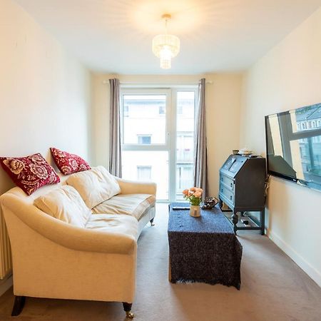 Amazing Modern 2 Bedroom Flat In Greenwich For 4 People Лондон Екстериор снимка