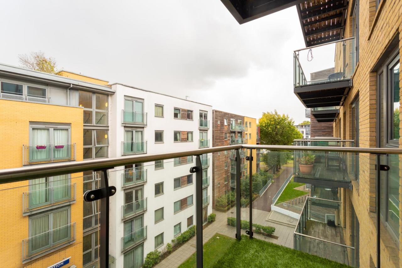 Amazing Modern 2 Bedroom Flat In Greenwich For 4 People Лондон Екстериор снимка