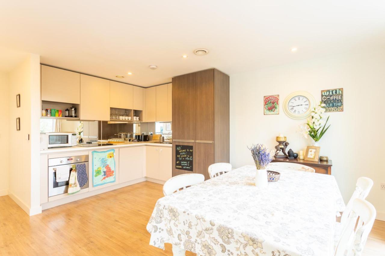 Amazing Modern 2 Bedroom Flat In Greenwich For 4 People Лондон Екстериор снимка